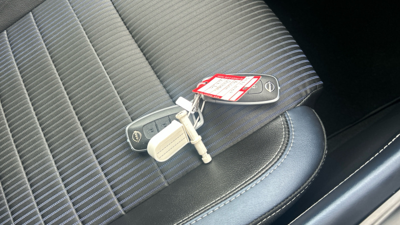 Nissan Qashqai 1.3 DiG-T MH Tekna 5dr Petrol Hatchback